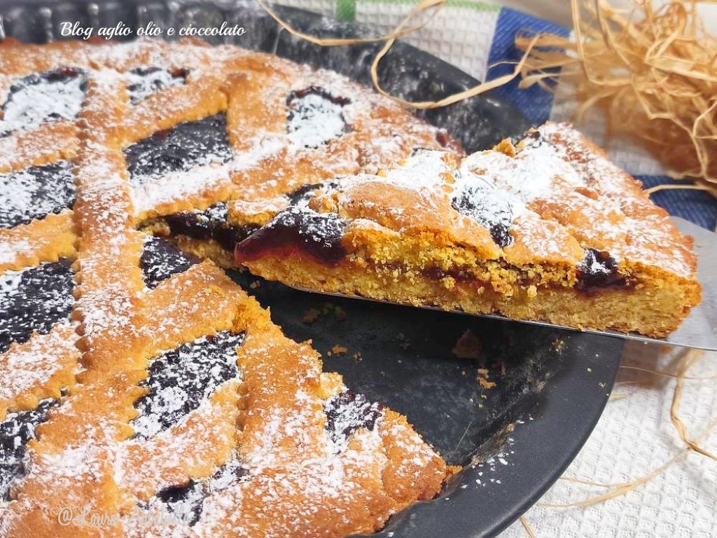 Torta com farinha de polenta com bimby um ingrediente simples que a torna única e crocante você vai arrasar, uma sobremesa com uma massa podre um pouco incomum