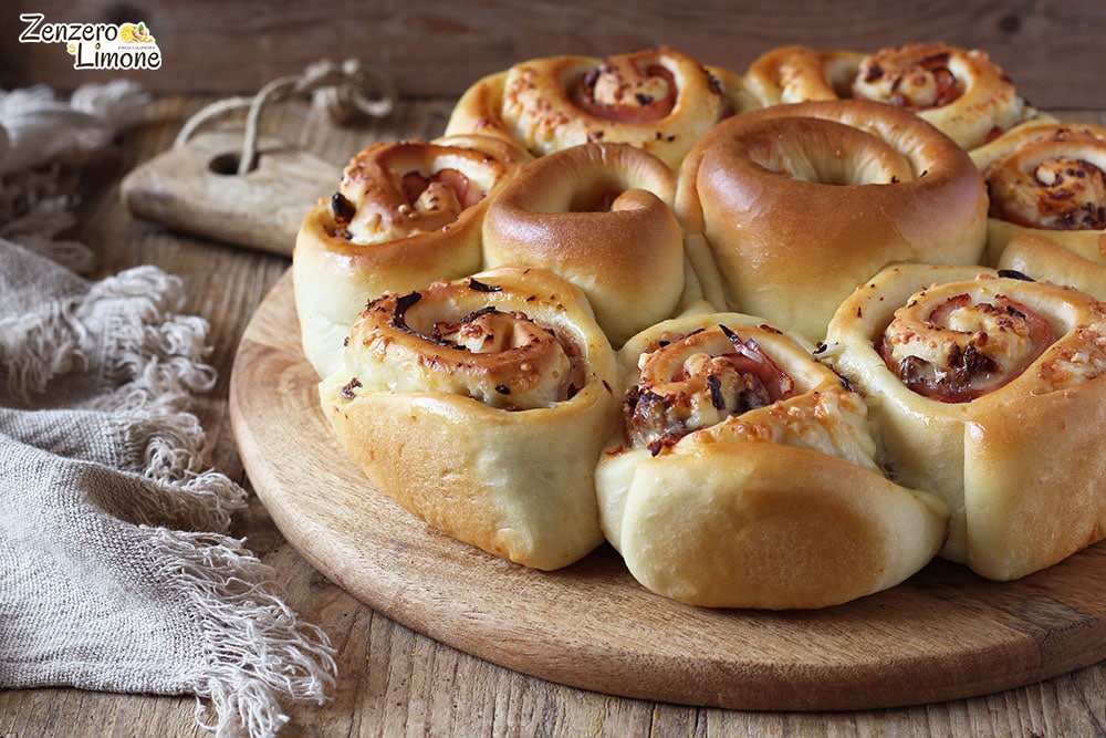 Torta de rosas recheada – receita salgada