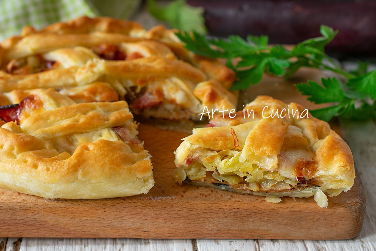 Torta folhada de berinjela e batata
