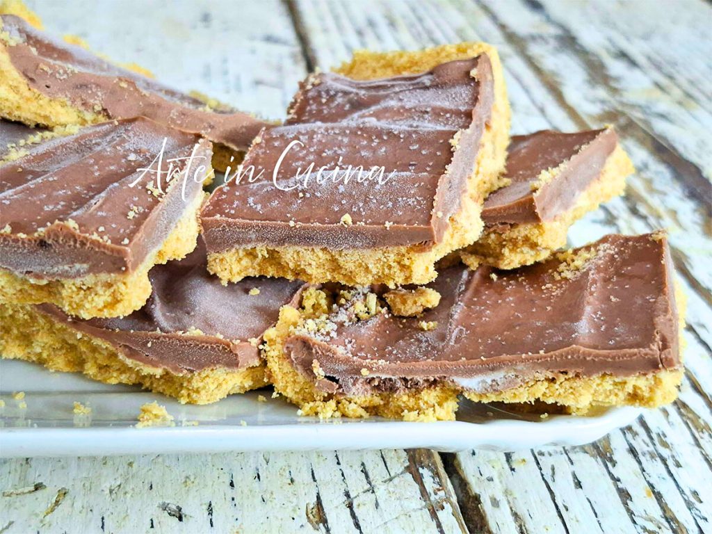 TORTA GELADA DE NUTELLA E CREME DE LEITE