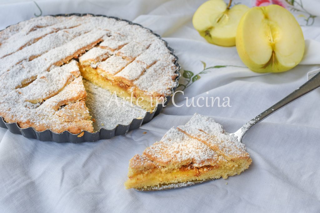 Torta de maçã e uva-passa doce rápido