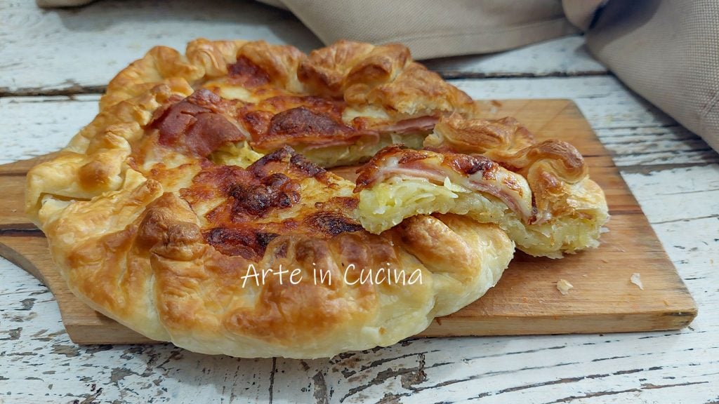 TORTA SALGADA BATATAS e MORTADELA com folhado