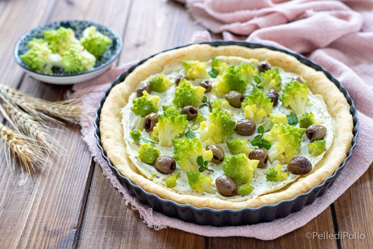 Torta salgada com couve-romanesco
