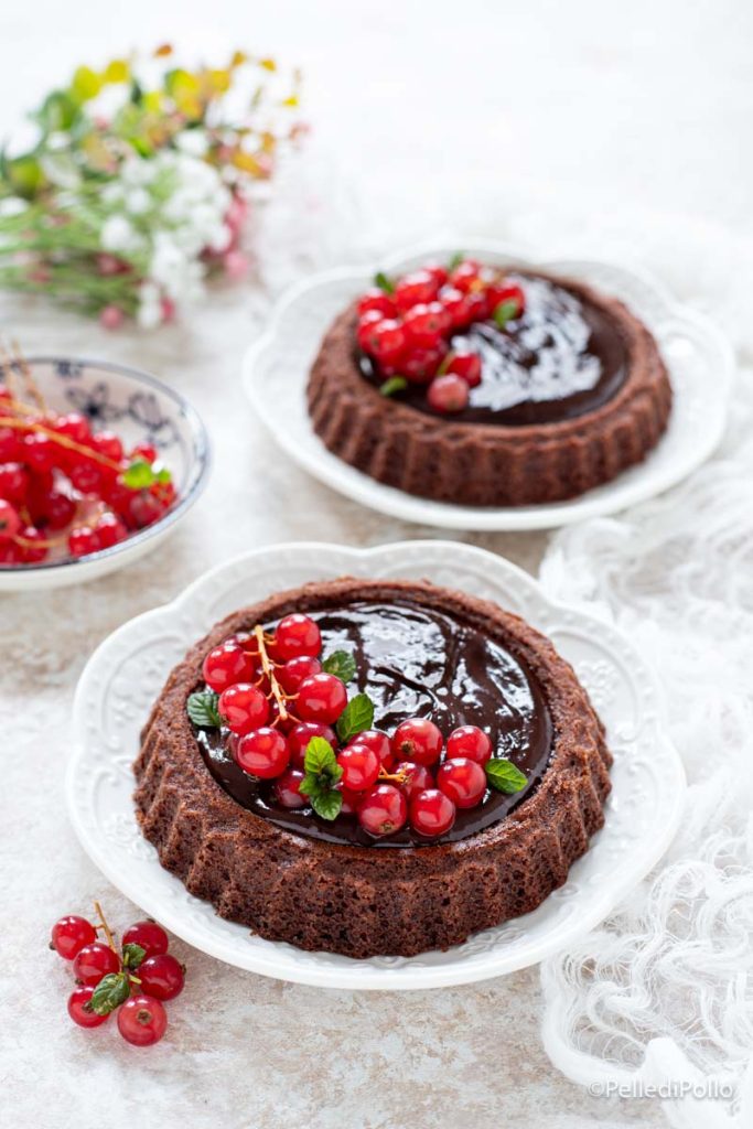 tortinhas de chocolate com groselhas