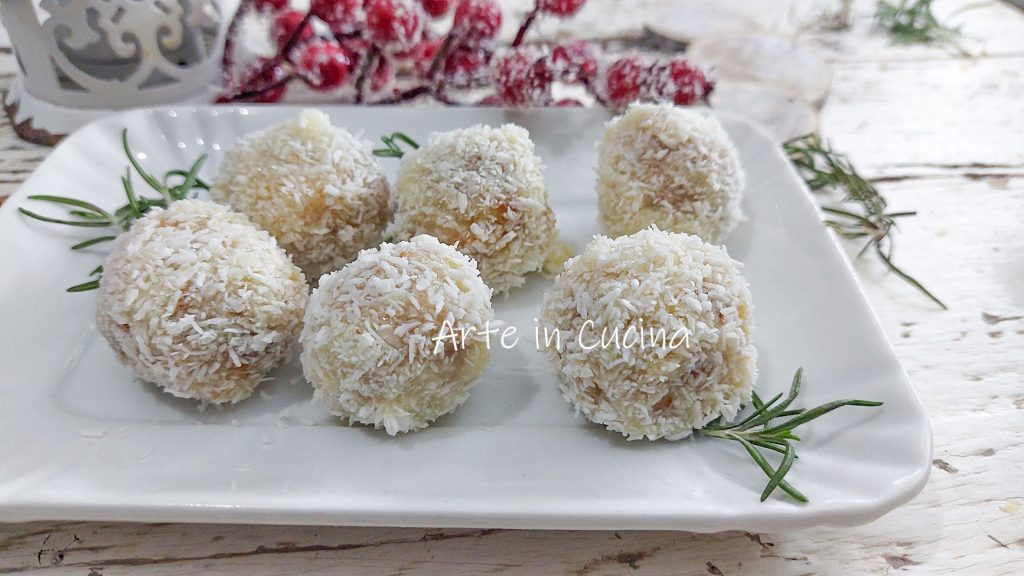 TRUFAS de PANDORO com CHOCOLATE branco