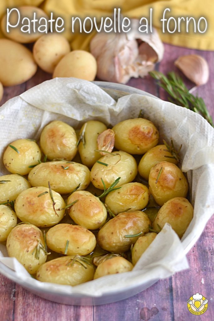 v_ batatas novas assadas douradas e macias saborosas ao alecrim o chicco di mais