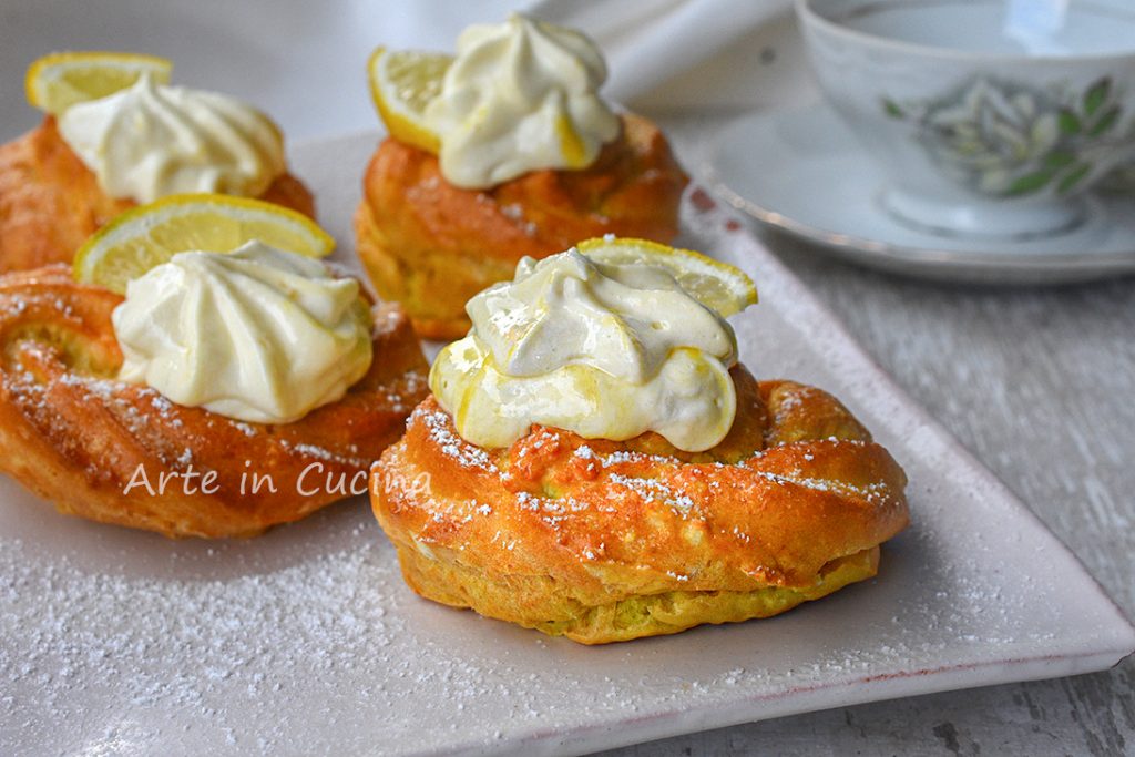 Zeppole com creme diplomático ao limão