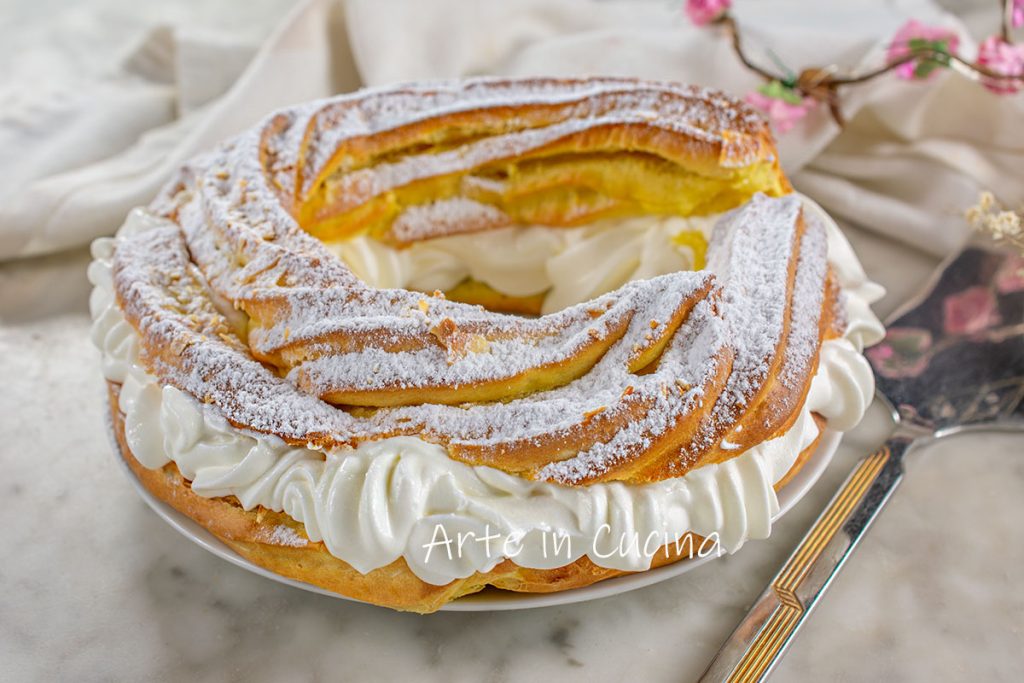 Zeppolone de São José com chantilly
