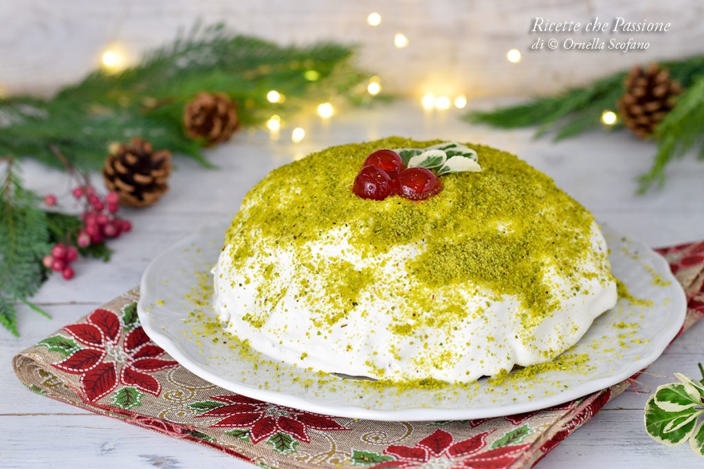 receita zuccotto de pandoro com pistache