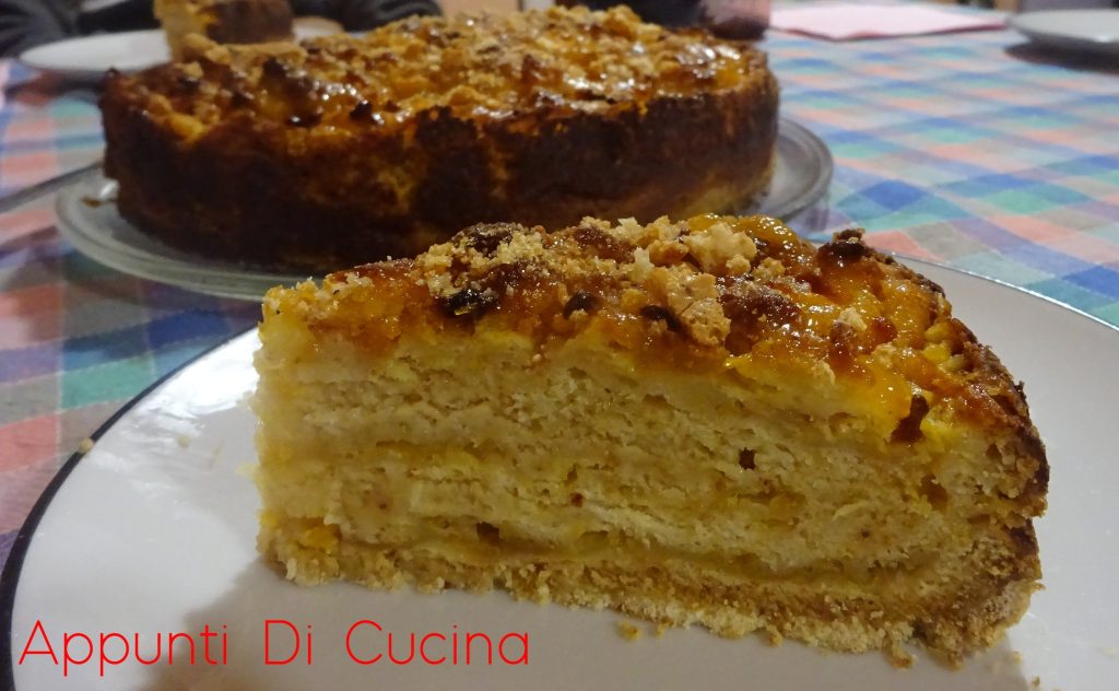 Bolo de maçãs raladas e amaretti