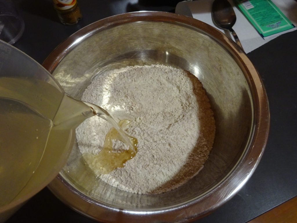 bolo de água com canela