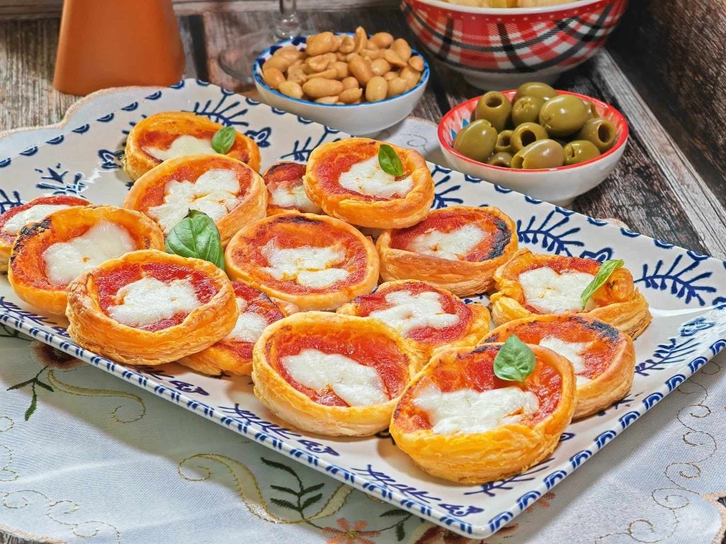 Pizzinhas de massa folhada