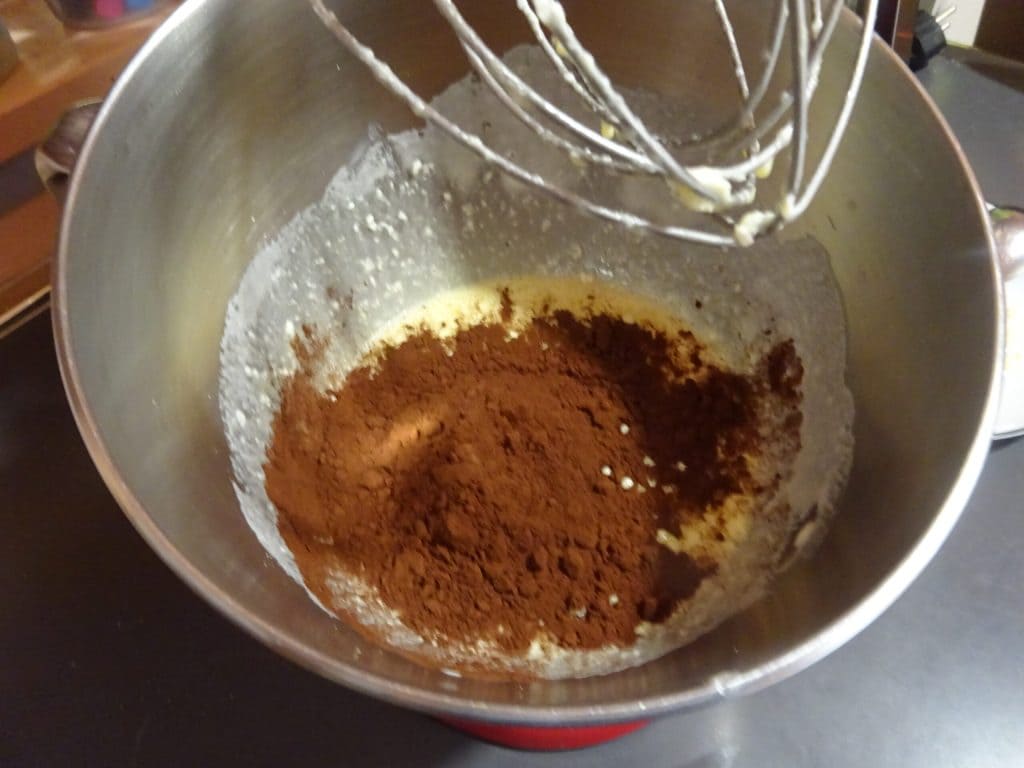 Bolo de pão com café