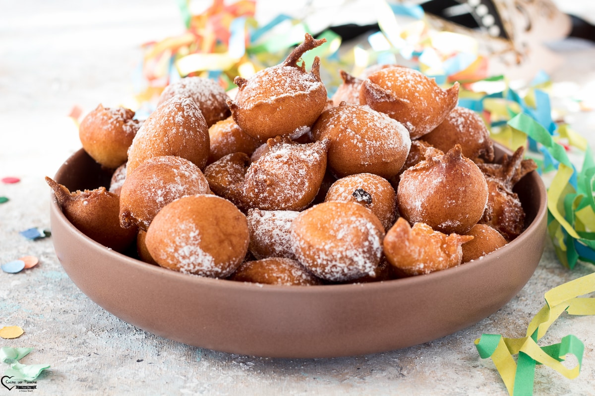BOLINHOS MACIOS COM CREME DE LEITE