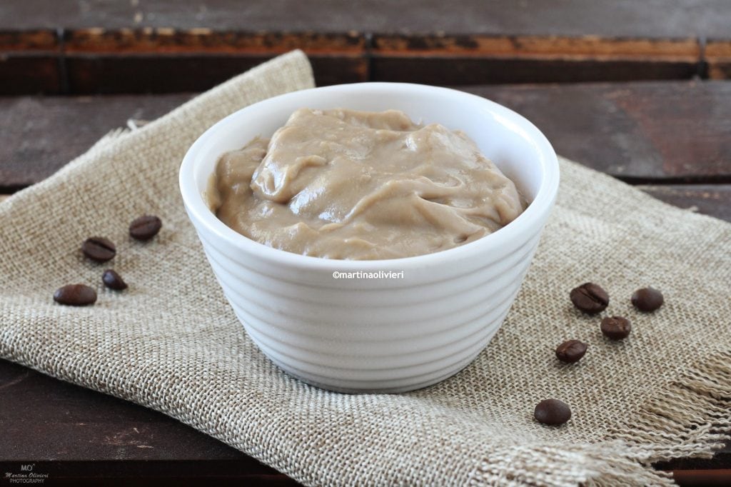 Creme de confeiteiro com café