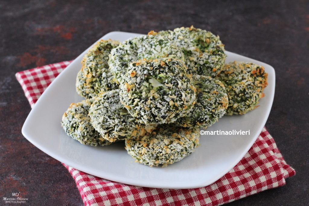 Croquetes de espinafre com ricota e presunto