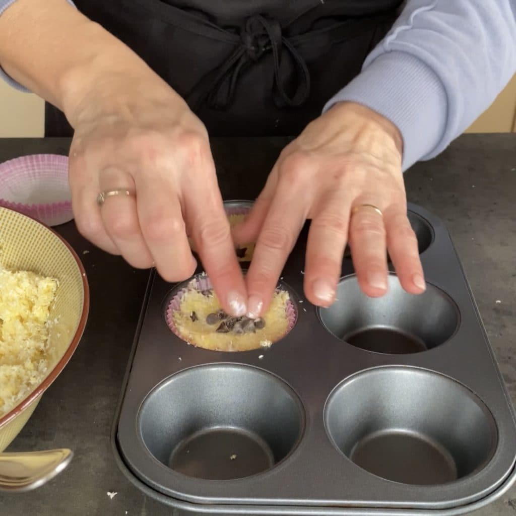 Docinhos de coco e chocolate