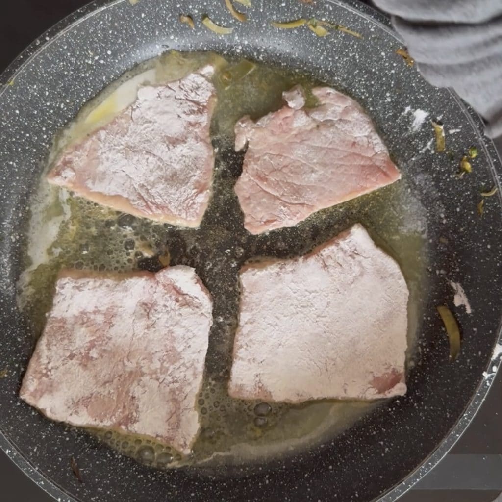 Escalopes com alcachofras