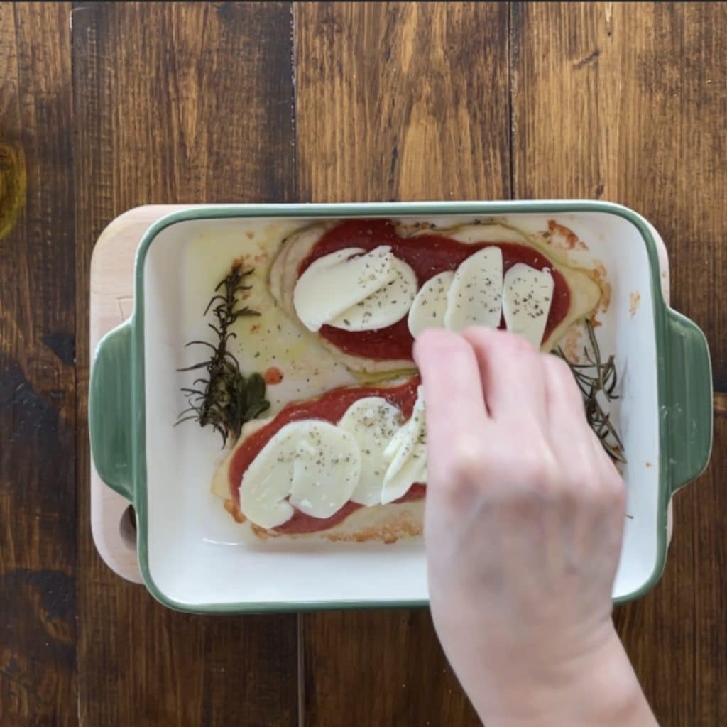 Escalopes de frango à pizzaiola