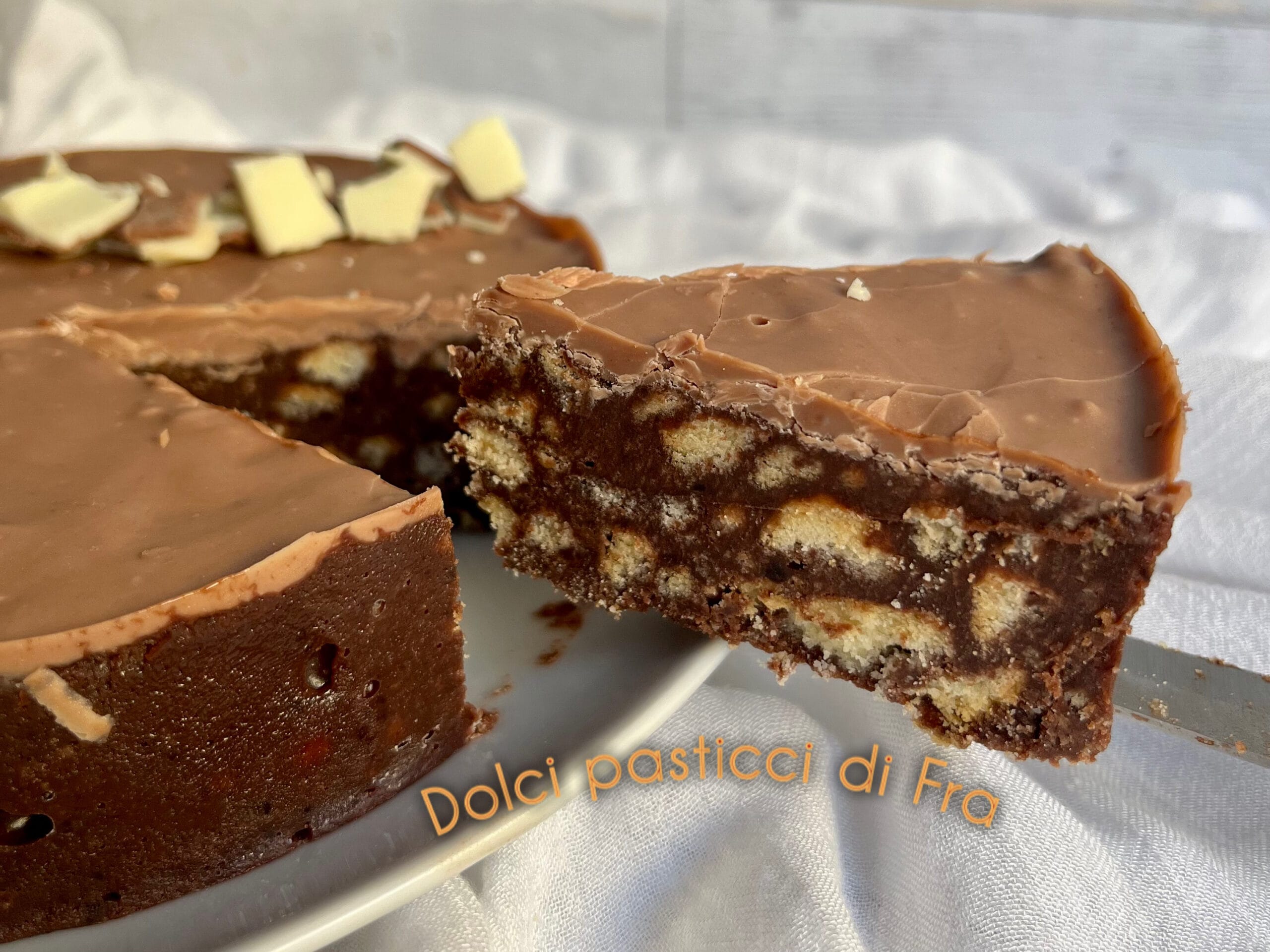 Torta Biscoito com Chocolate Kinder