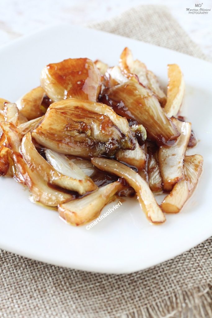 Funcho caramelizado na frigideira