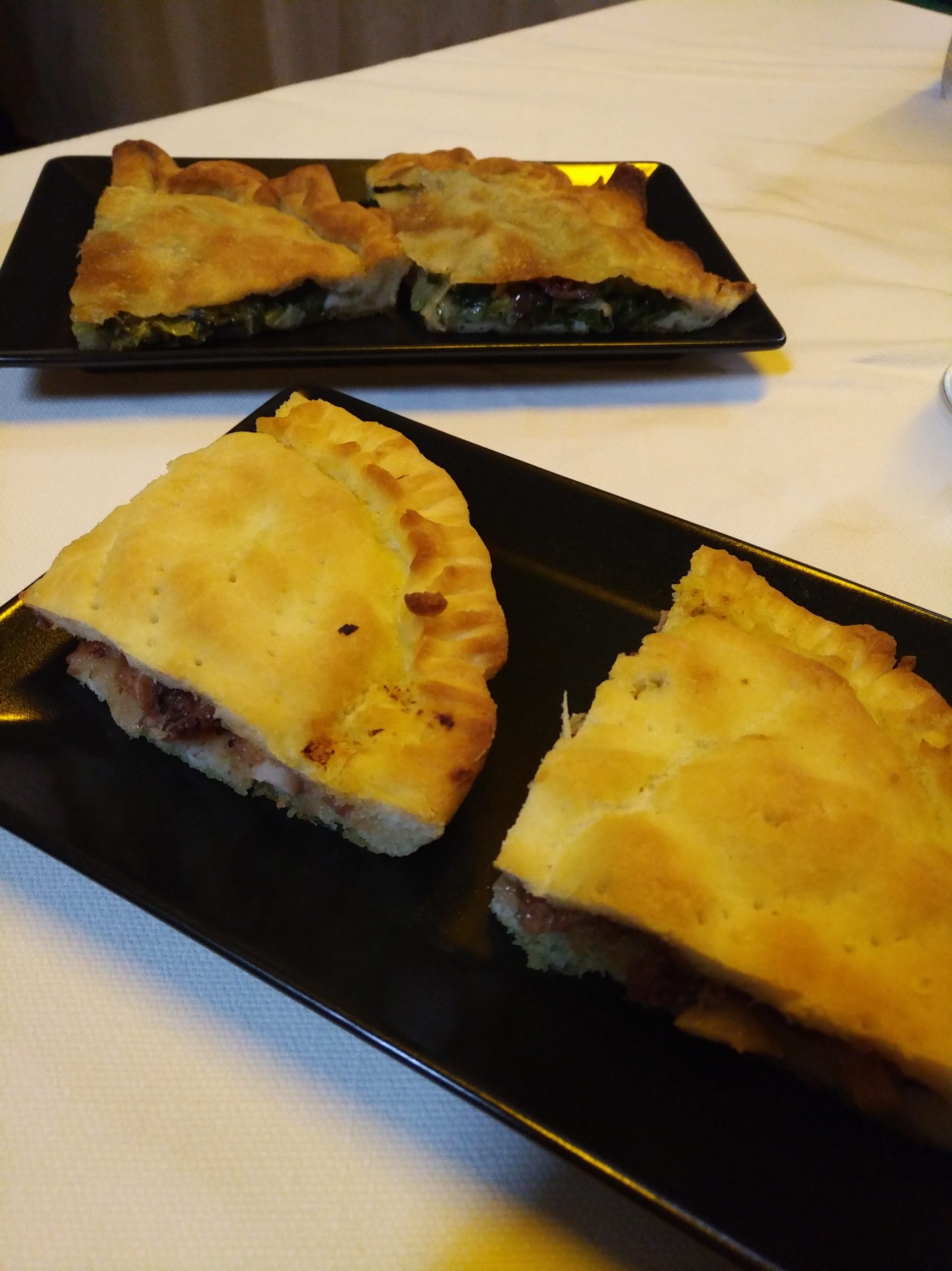 Tiella de Gaeta com polvo