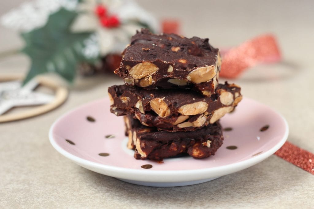 croccante de amêndoas e chocolate amargo