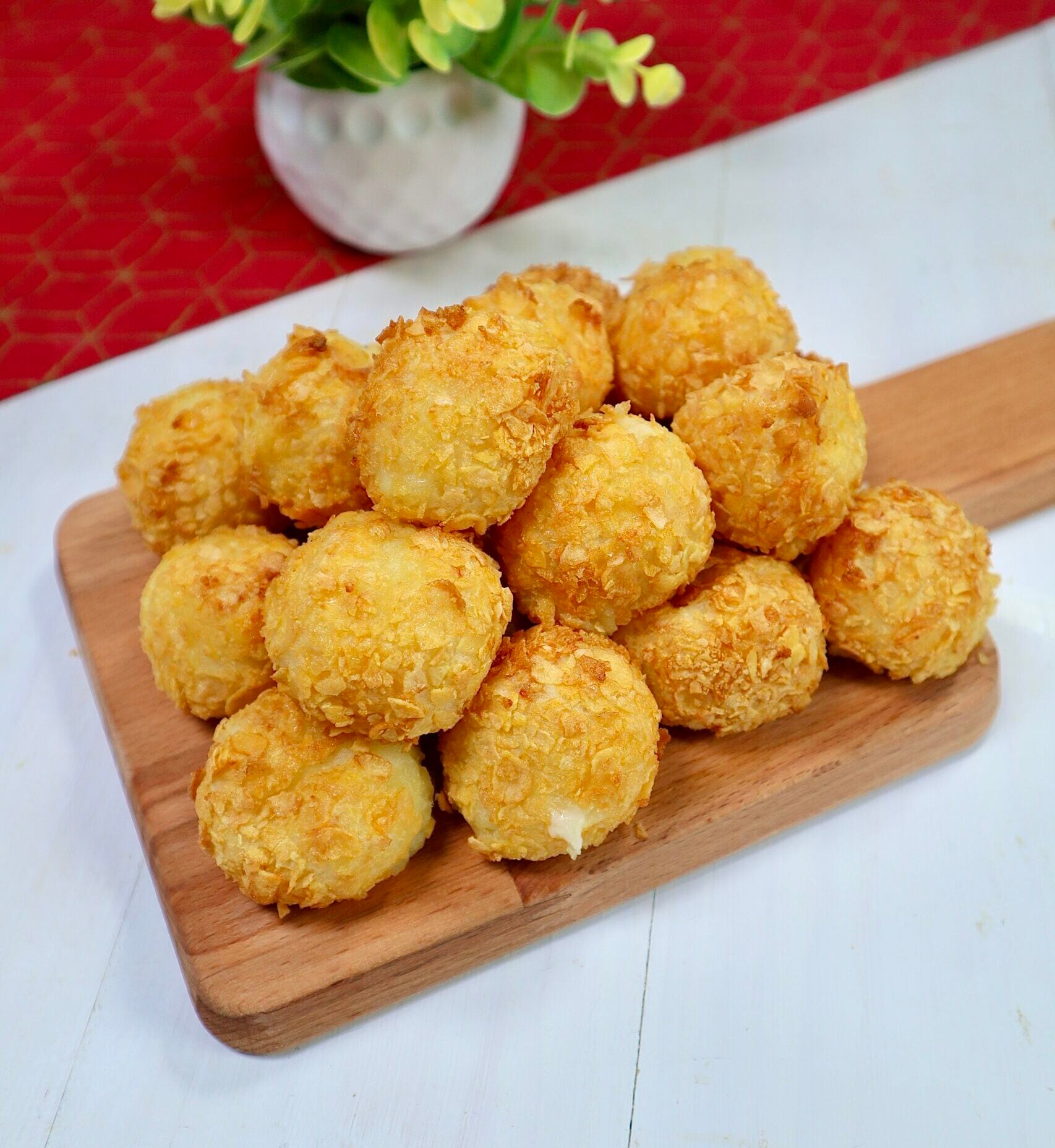 Bolinhas de batata com queijo na airfryer