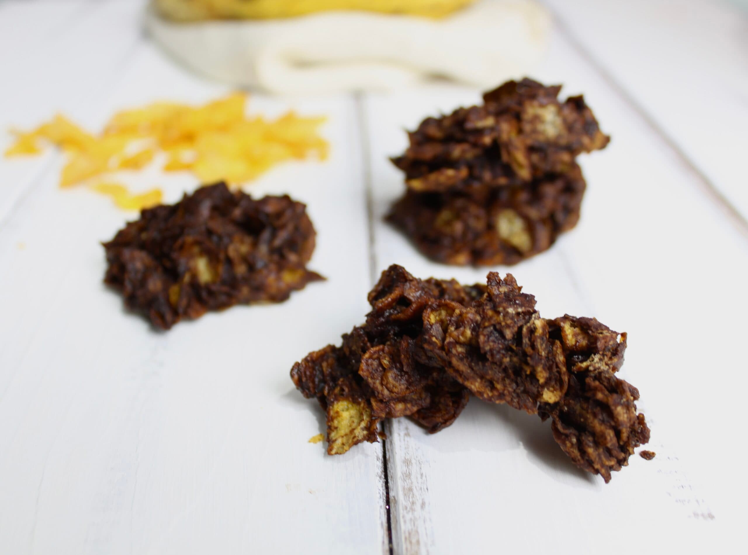 Snack de banana e cornflakes na fritadeira a ar