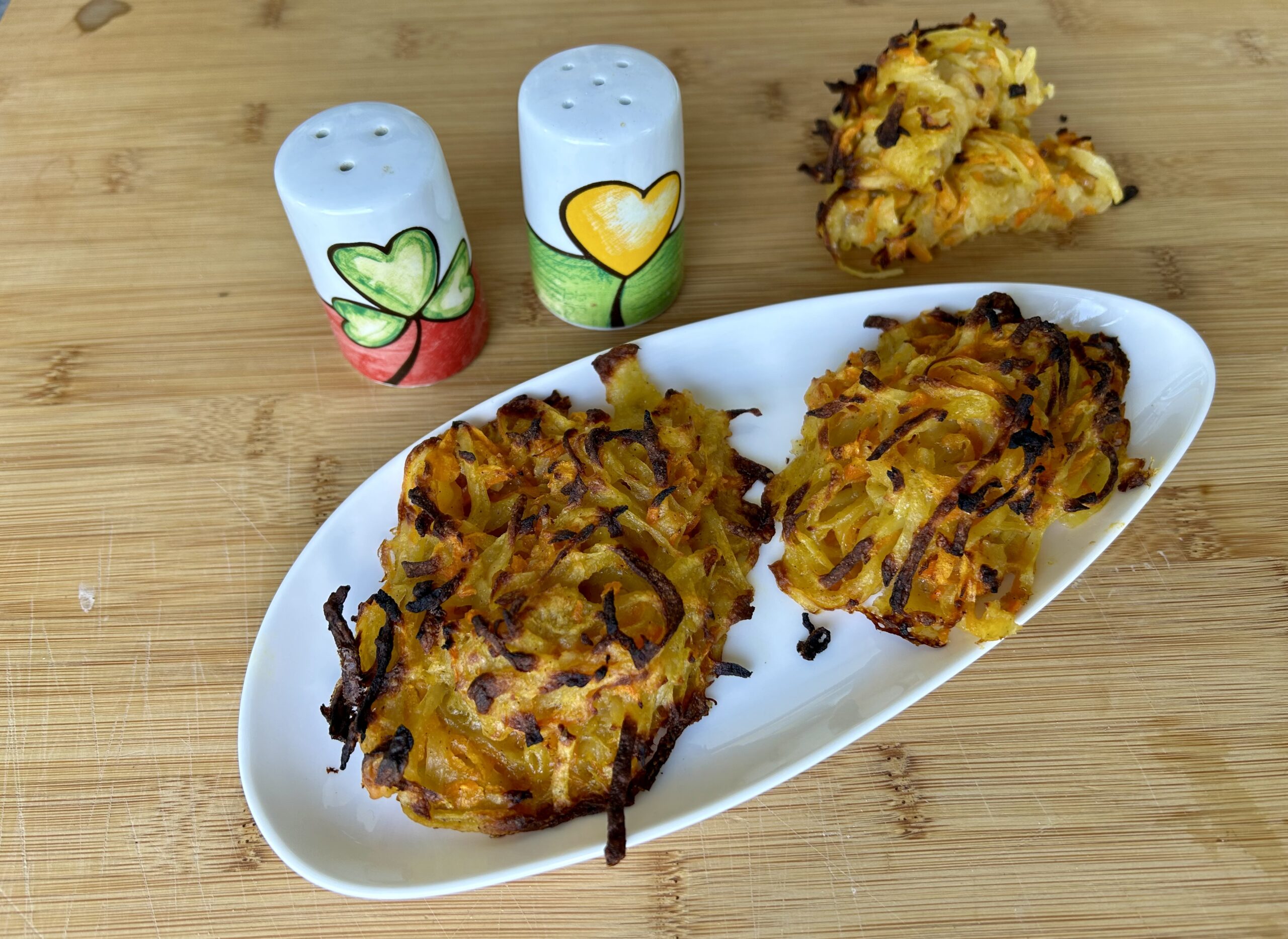 Rösti de batatas e cenouras