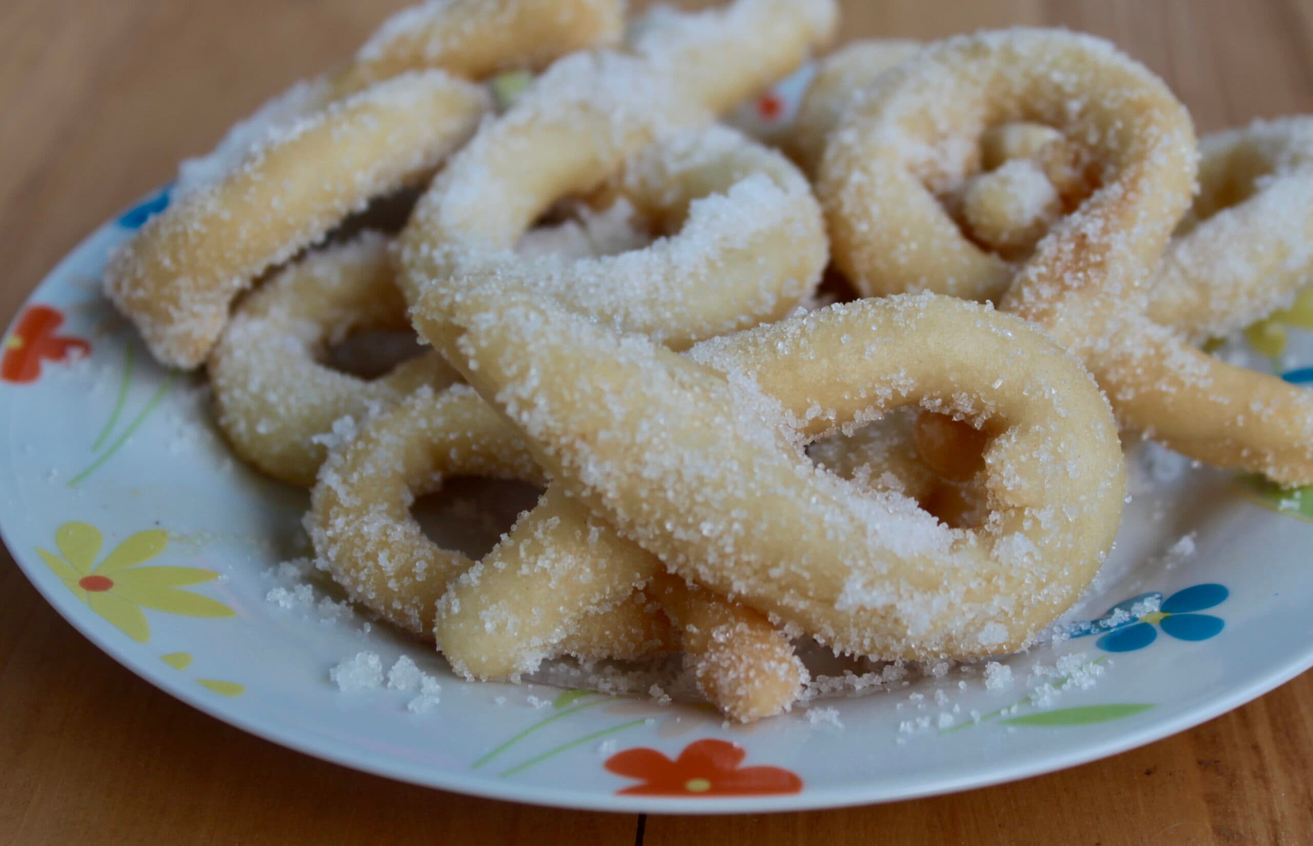 Scoratelli, a massa frita típica de Rossano