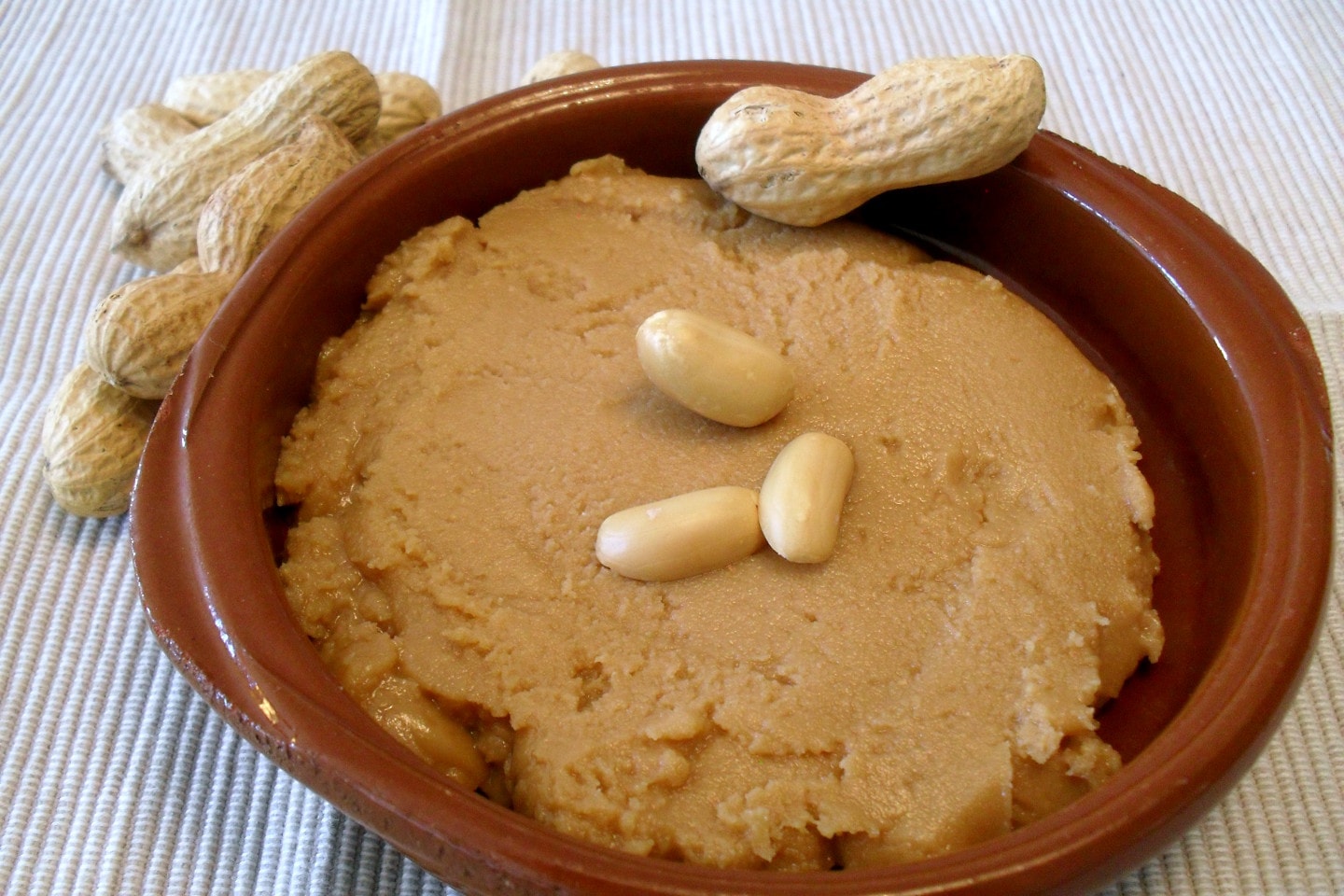 Manteiga de amendoim caseira