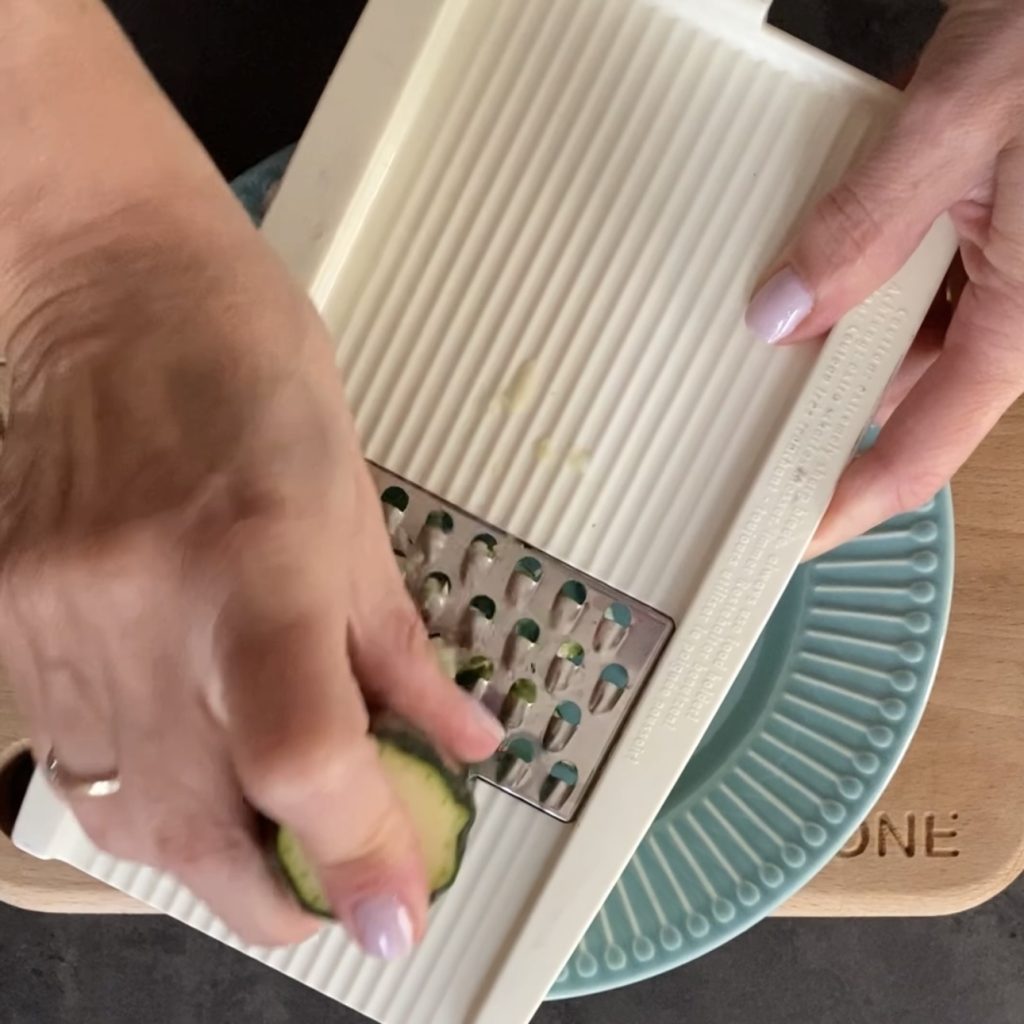 Nhoque com salmão e abobrinha