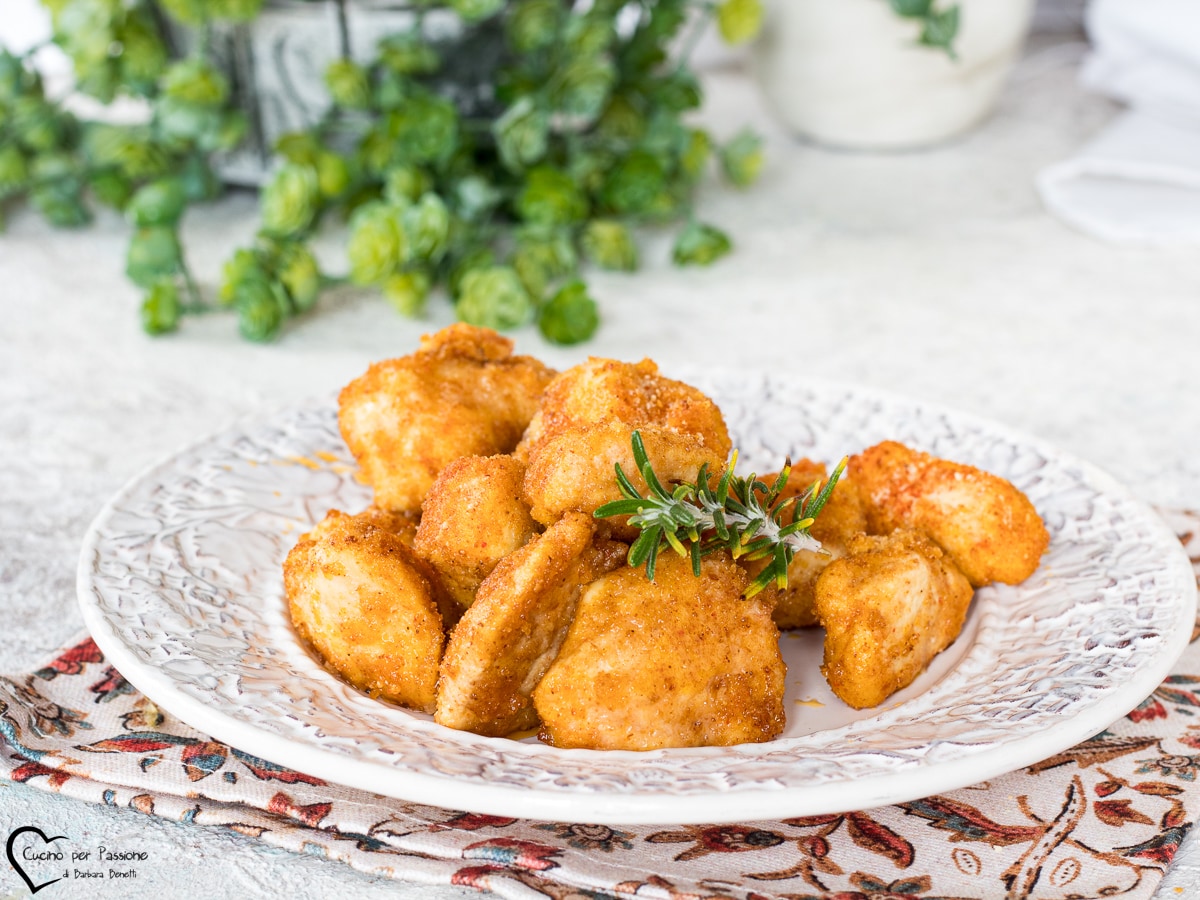 PEDAÇOS DE FRANGO COM PAPRIKA