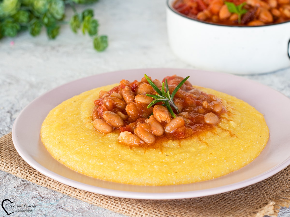 POLENTA COM FEIJÃO