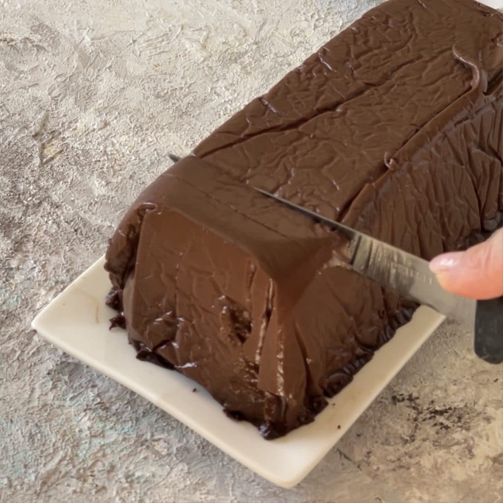 Pudim de chocolate amargo