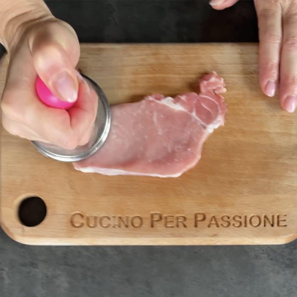 Rolinho de lombo empanados