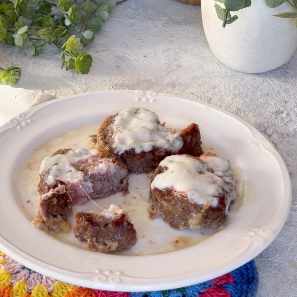 Rolotinhos de carne moída recheados