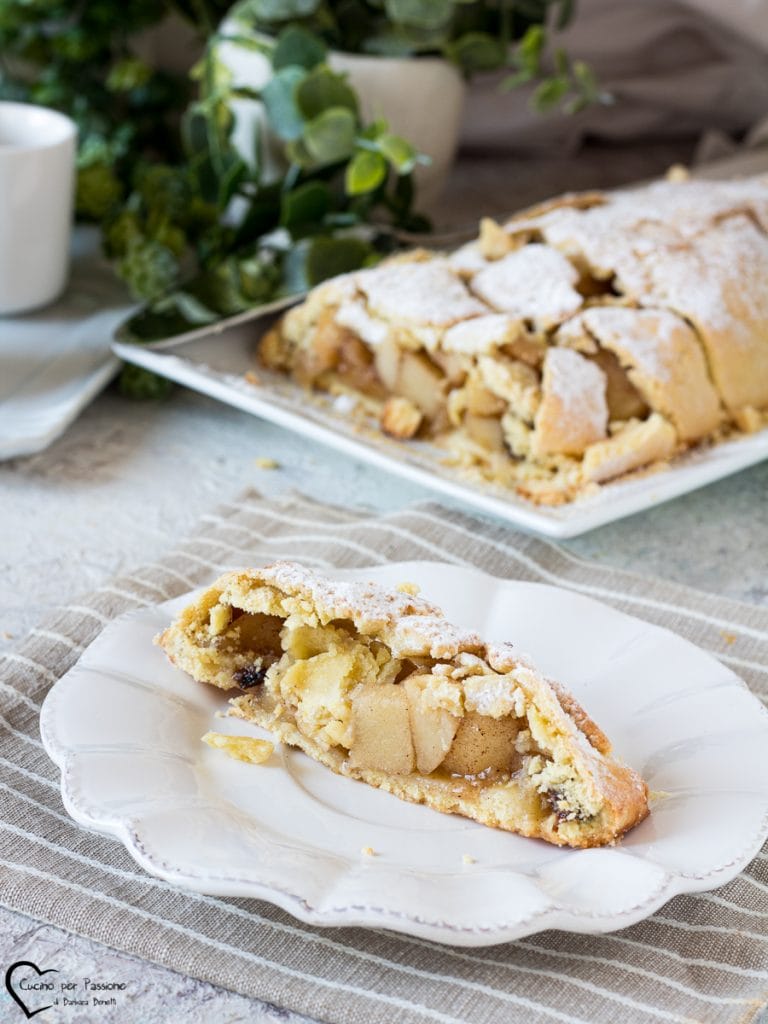 Strudel de maçã com massa podre