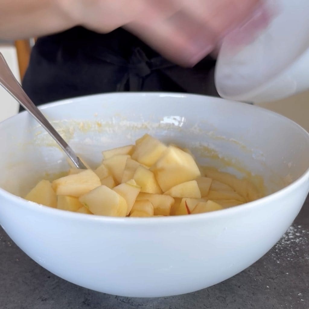 Torta de maçã com nozes