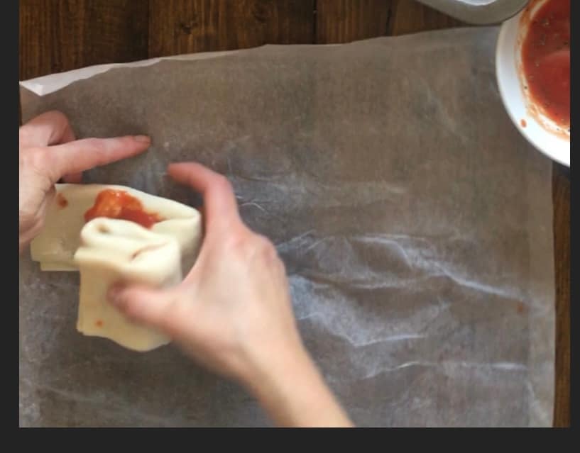 Torta salgada presunto e scamorza