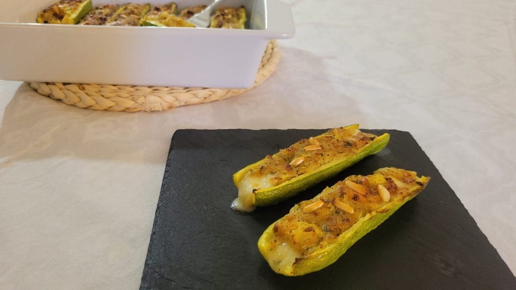 Abobrinhas Recheadas com Queijo e Pinoli na fritadeira a ar