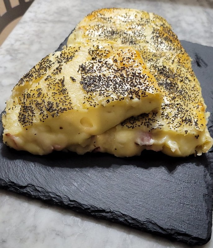 Rocambole de Batatas Cremosas em Crosta