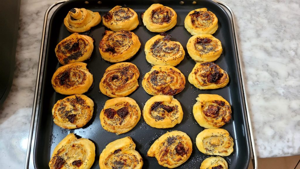 Enroladinhos de Massa Folhada na Air Fryer