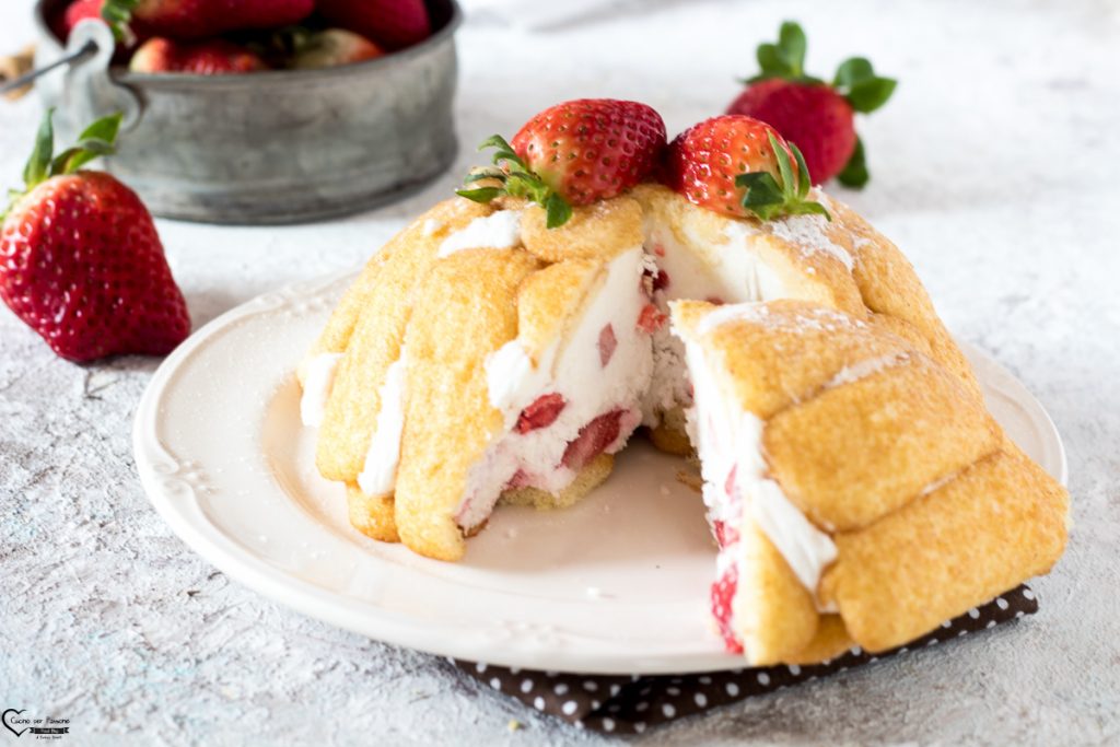 Zuccotto morango e creme de leite