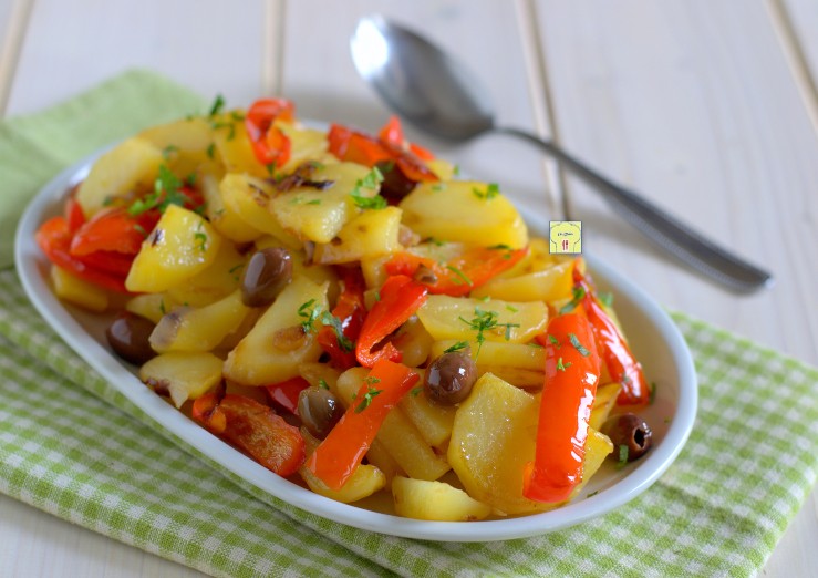 Batatas e pimentões à poverella