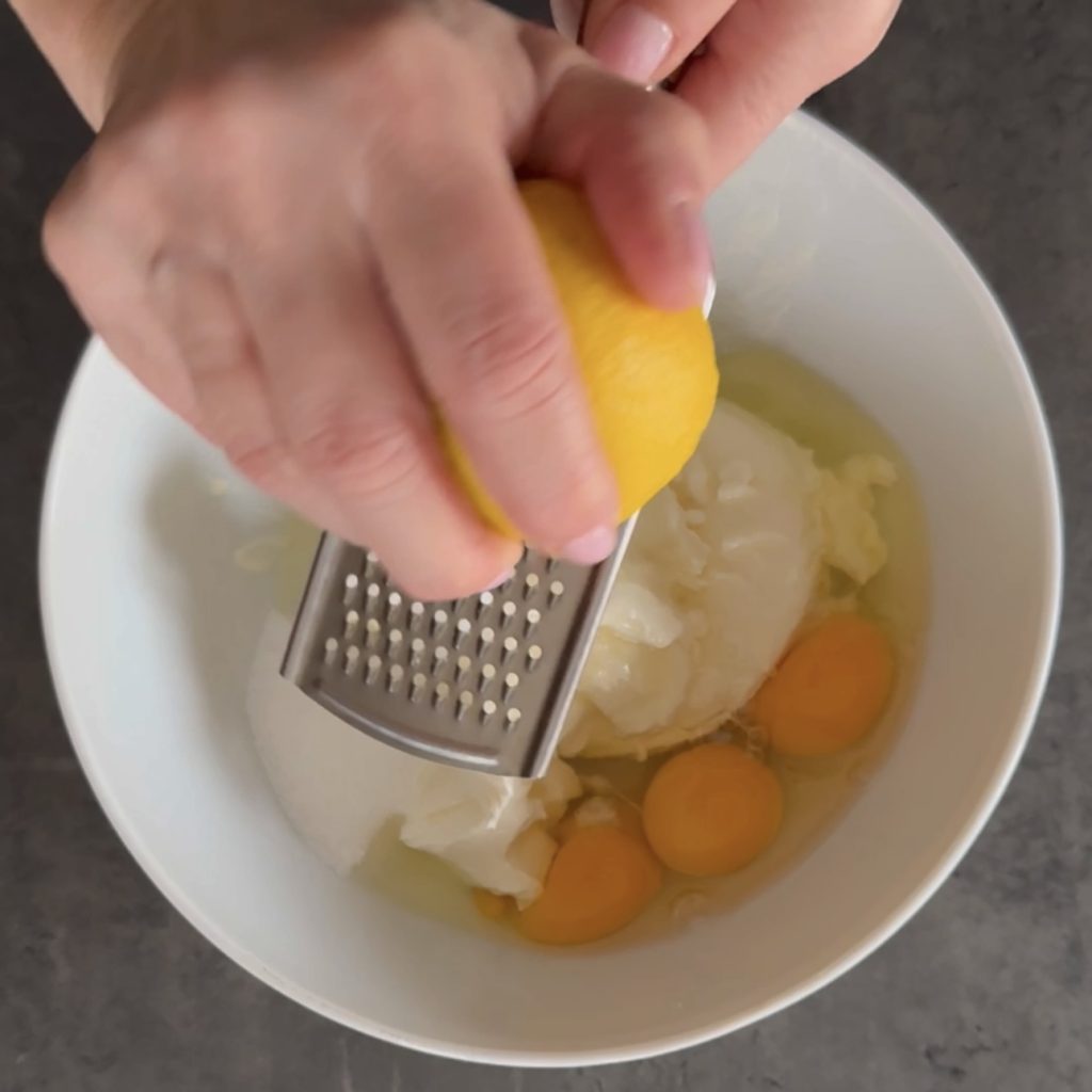 cheesecake assada com mascarpone e limão