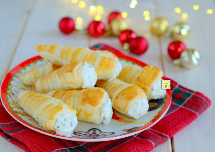 Cones de massa folhada com ricota