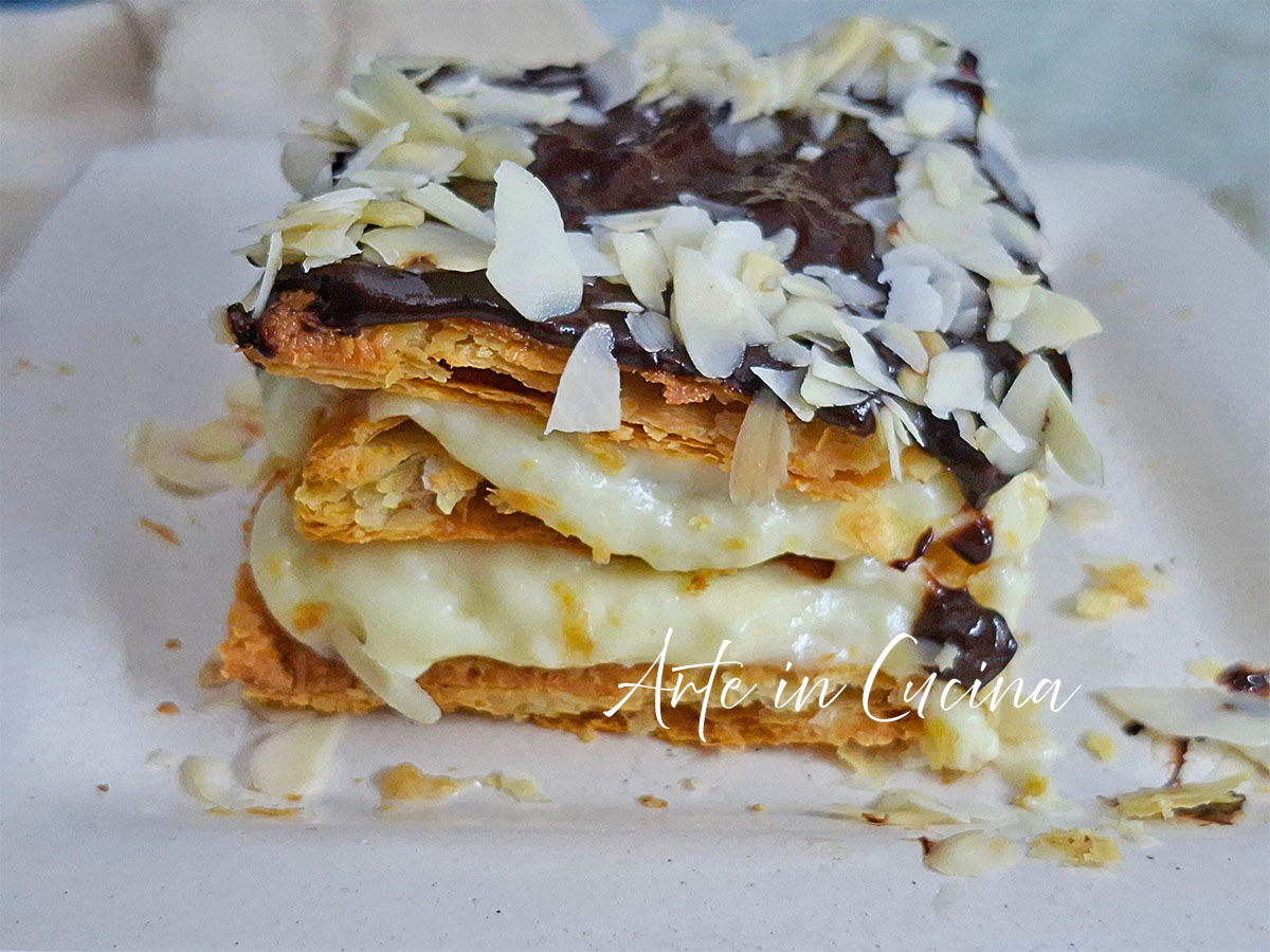 MIL-FOLHAS CREME de AMÊNDOA e CHOCOLATE