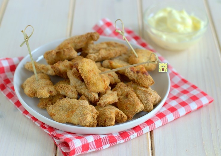 Nuggets de frango na fritadeira elétrica